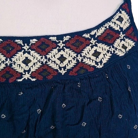 Cape Juby size medium spaghetti strap navy blue top with red & white neck design - Picture 2 of 14